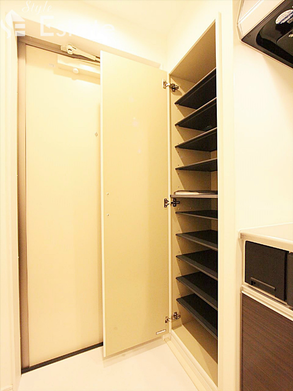 シューズボックス