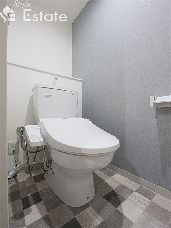 シャワー付きトイレ