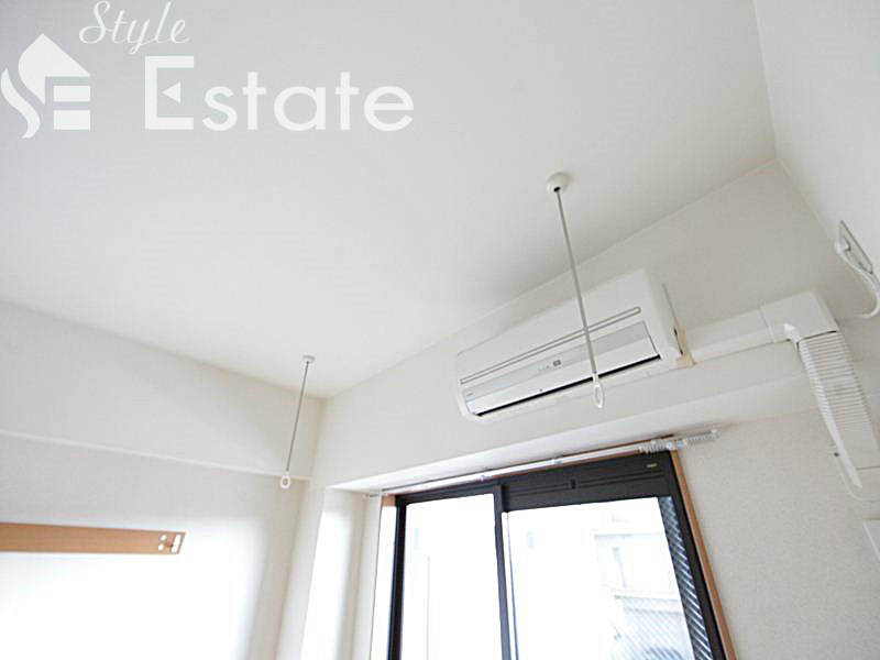 室内洗濯物干し掛け有ります