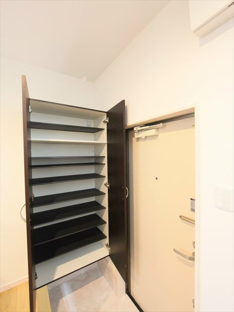 シューズボックス