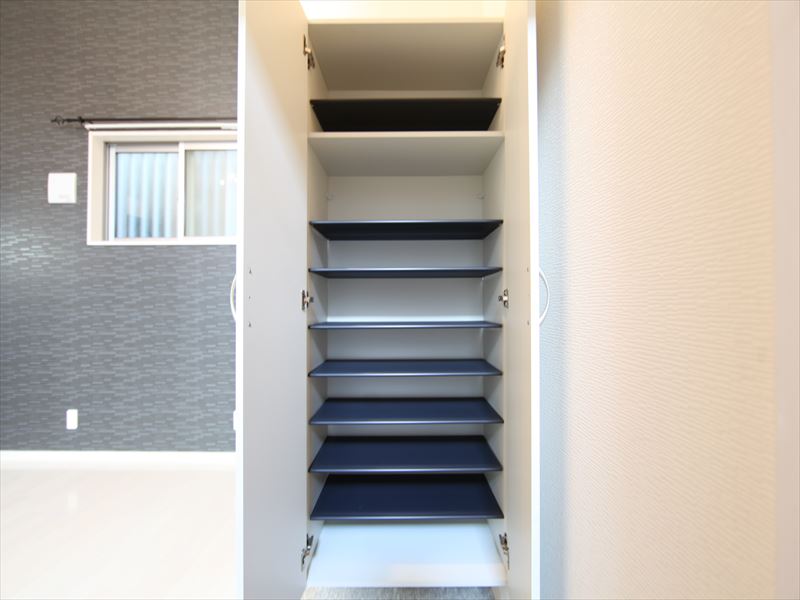 シューズボックス付(収納充実)