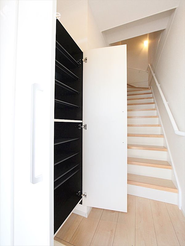 シューズボックス