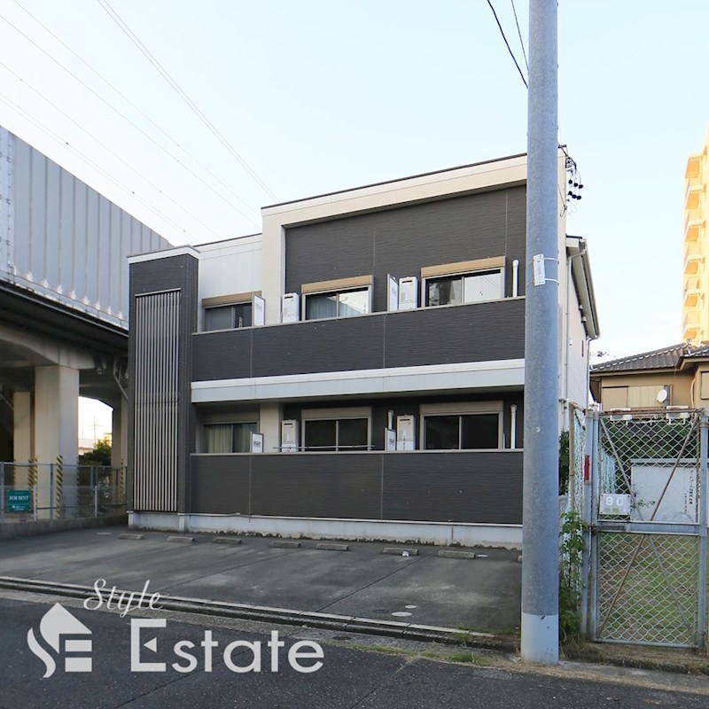 クレイビア熱田