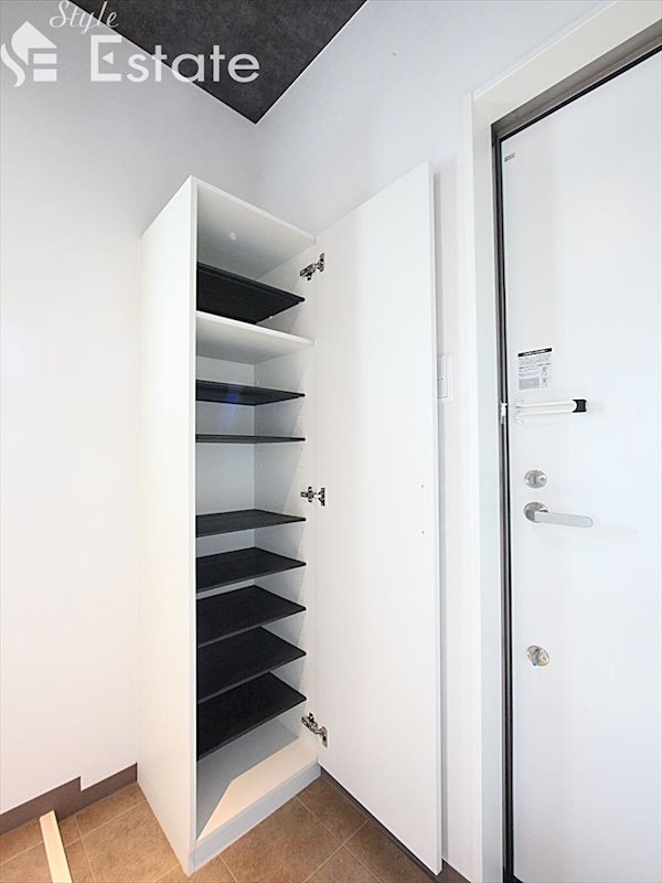 シューズボックス