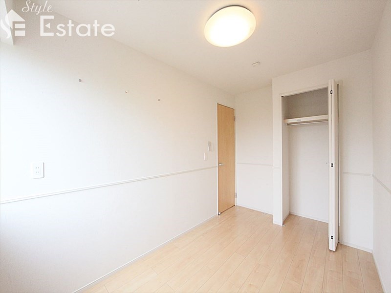 洋室 クローゼット付き