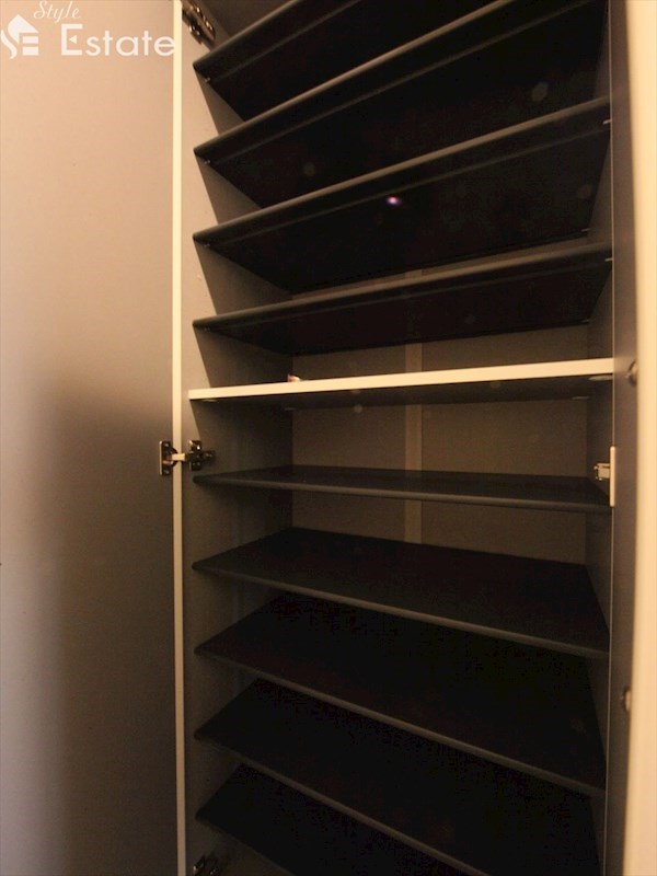 シューズボックス