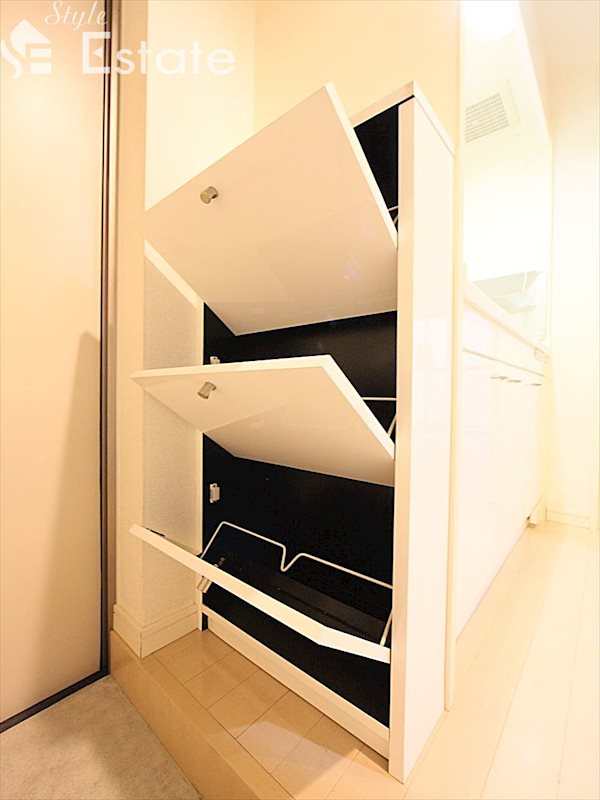 シューズボックス