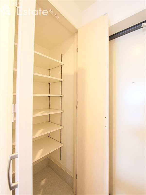 シューズボックス