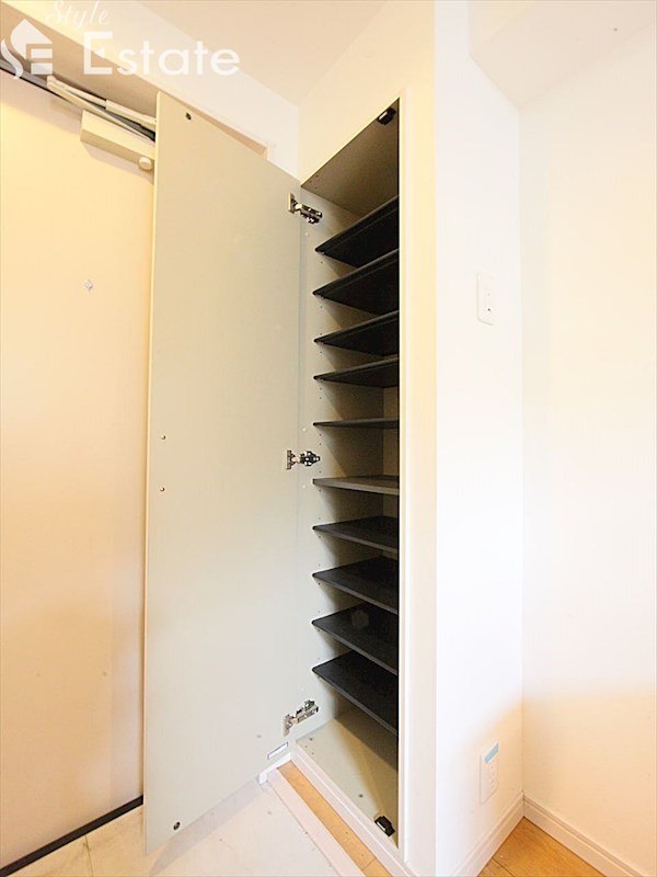 シューズボックス