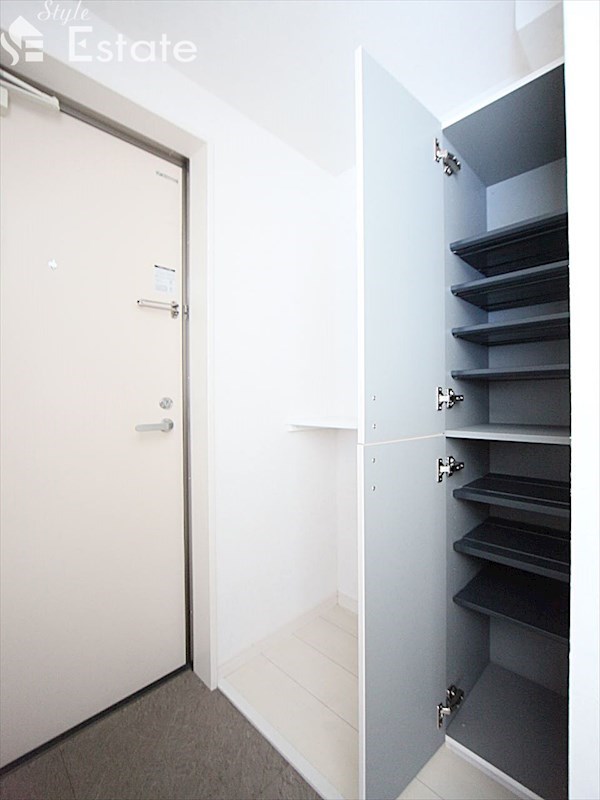 シューズボックス