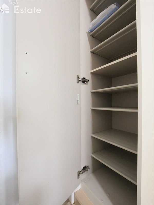 シューズボックス