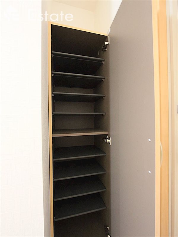 シューズボックス