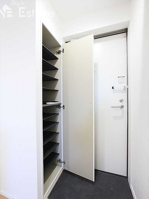 シューズボックス