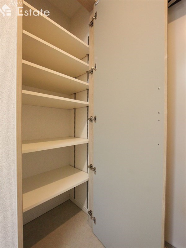 シューズボックス