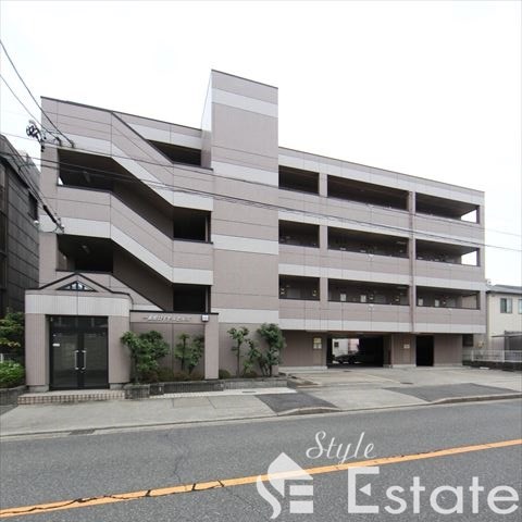 一番館ロイヤルヒルズ