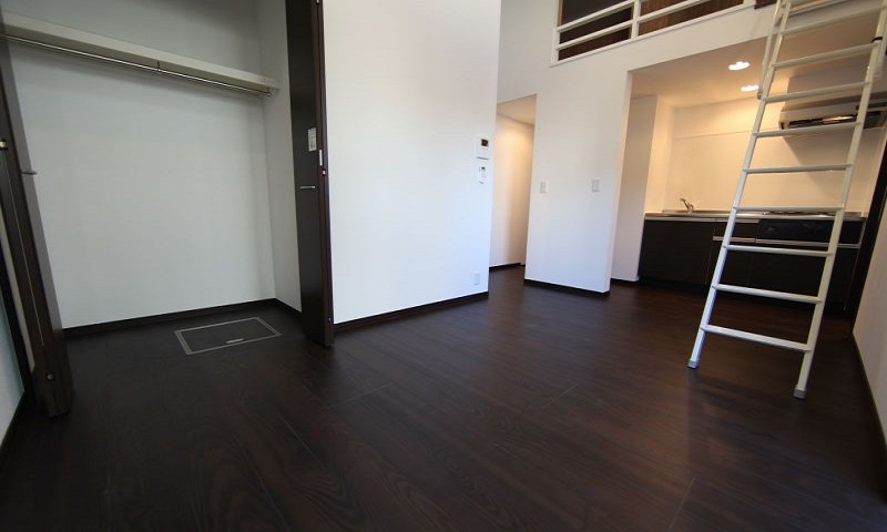 洋室8.7帖 ロフト5.6帖