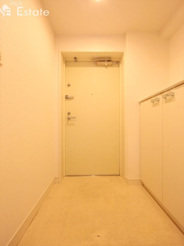 玄関 シューズボックスあります