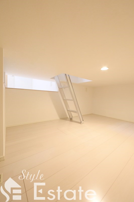 アンダーロフト