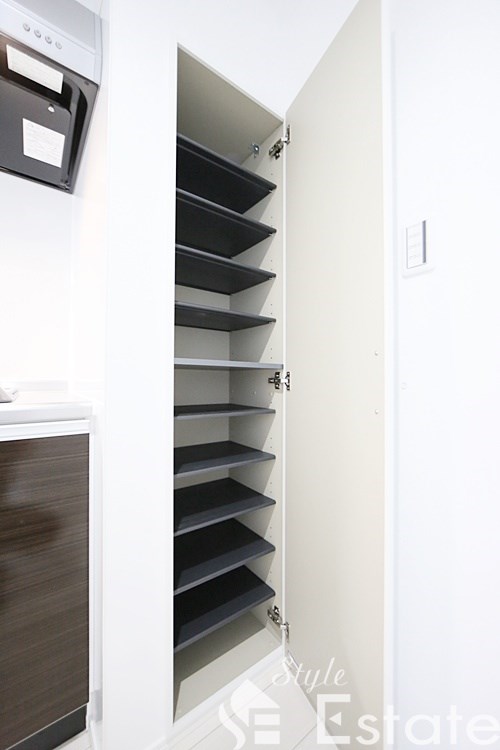 シューズボックス