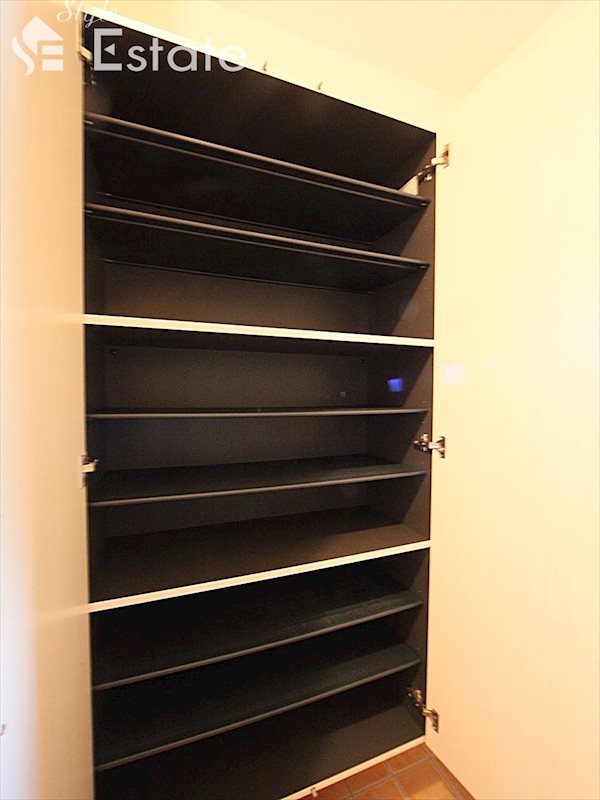 シューズボックス