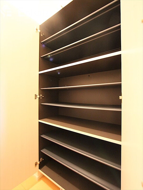 シューズボックス