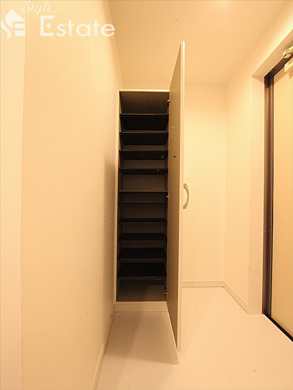 シューズボックス