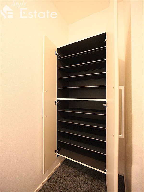 シューズボックス