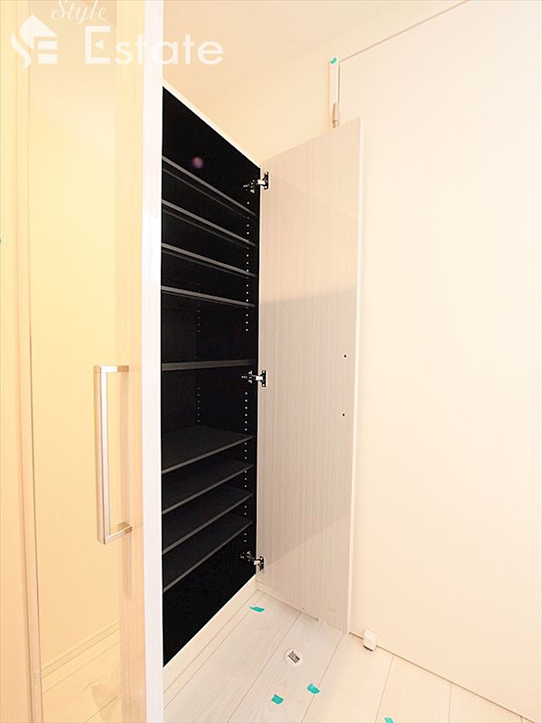 シューズボックス