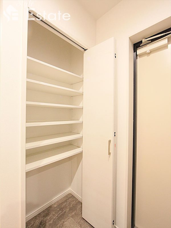 シューズボックス