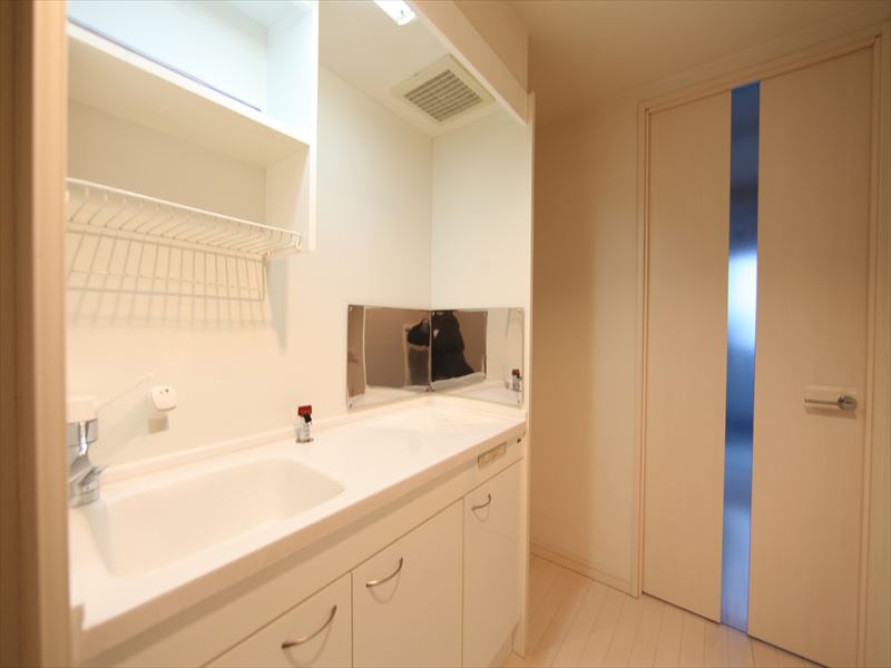 キッチン(ガス2口コンロ設置可)