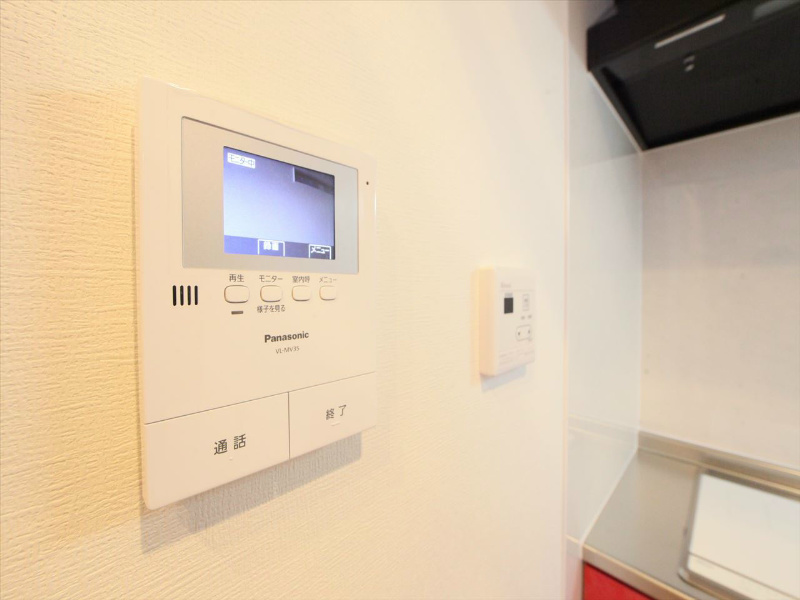 安心のモニター付きインターホン!