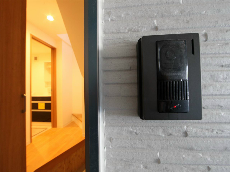 カメラ付きインターホン