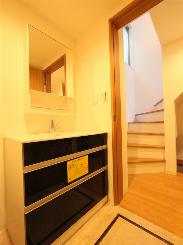 シャンプードレッサー 脱衣場