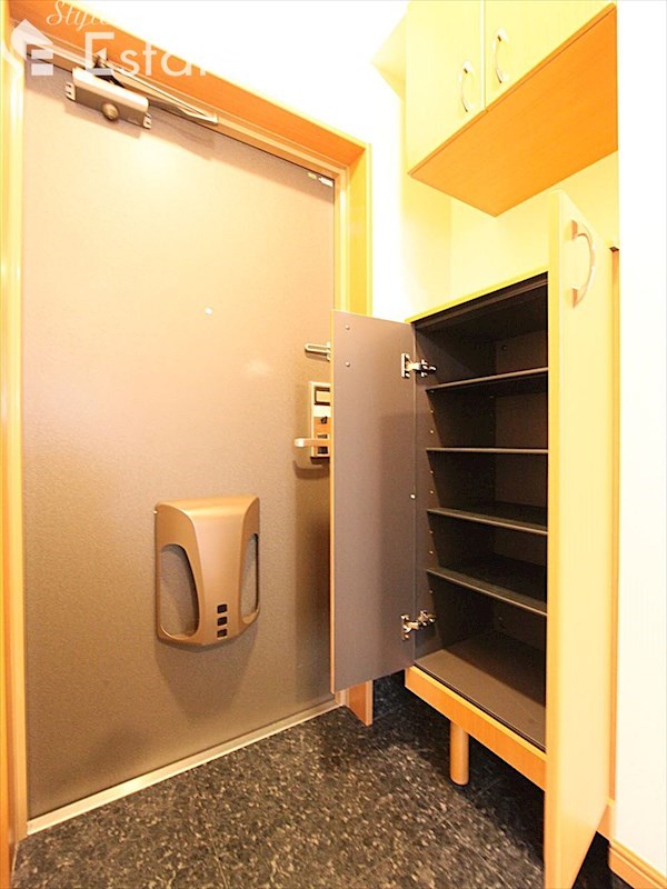 シューズボックス