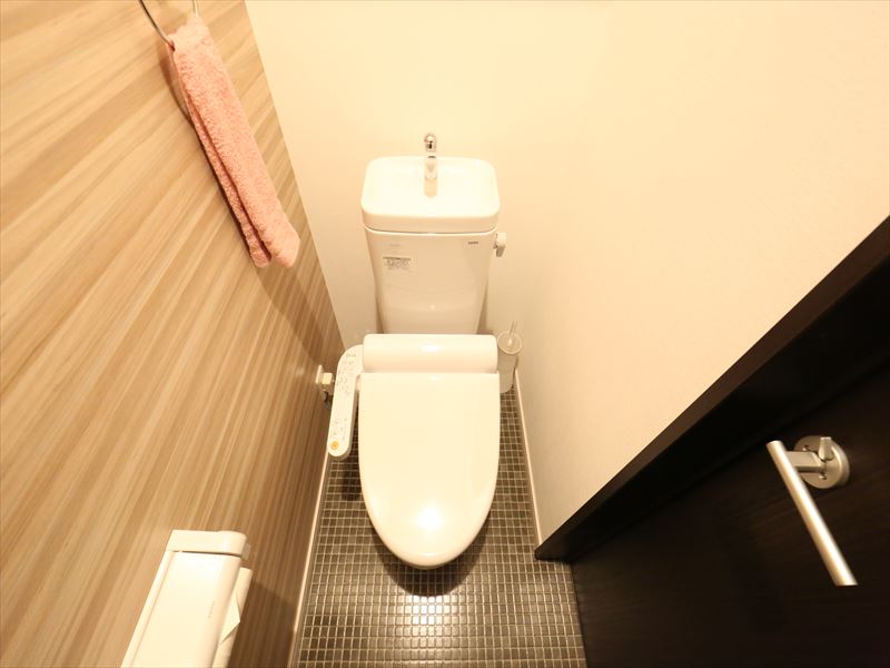 温水洗浄便座付トイレ 同仕様写真
