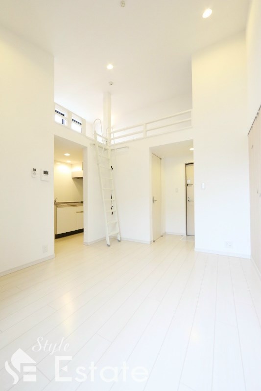 CRASTINE LOFT モデルルーム 見学予約受付中