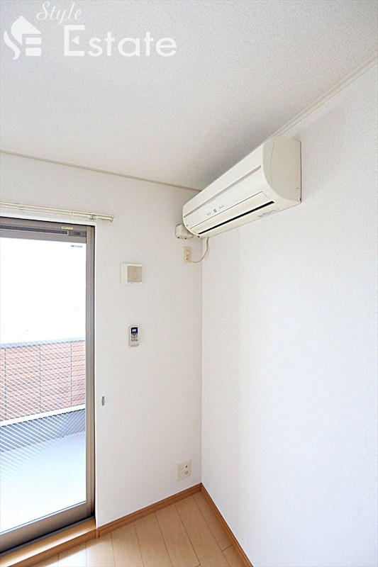 南東側洋室エアコン