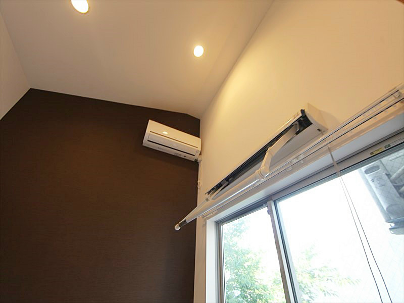 室内物干し・エアコンあります