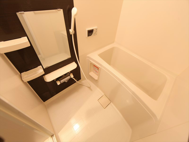 追焚き機能付きバスルーム