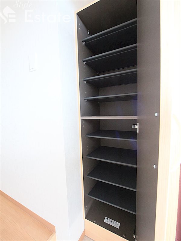 シューズボックス