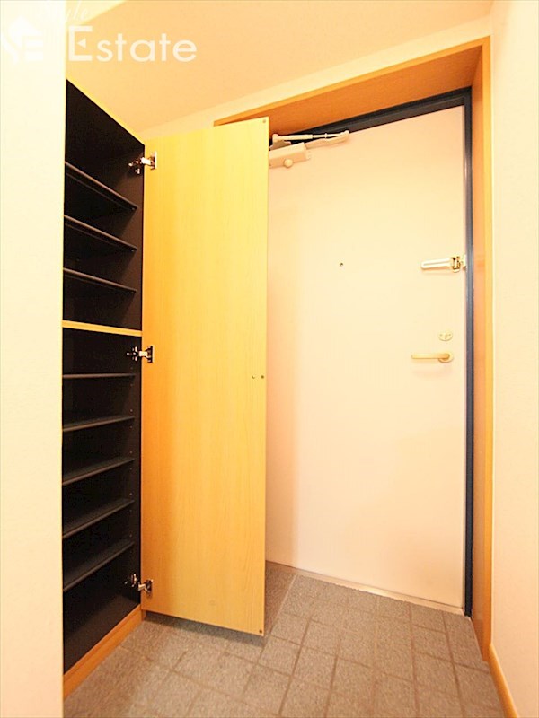 シューズボックス