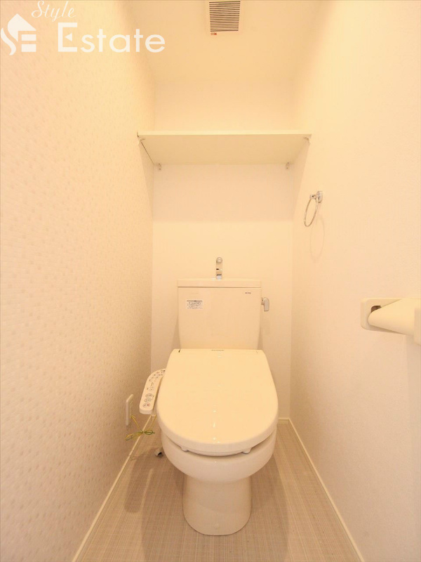 トイレ 同仕様内装写真