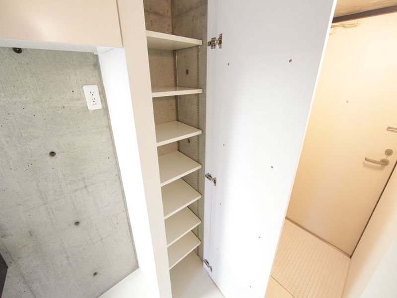 シューズボックス