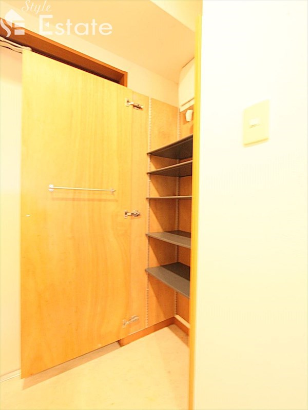 シューズボックス