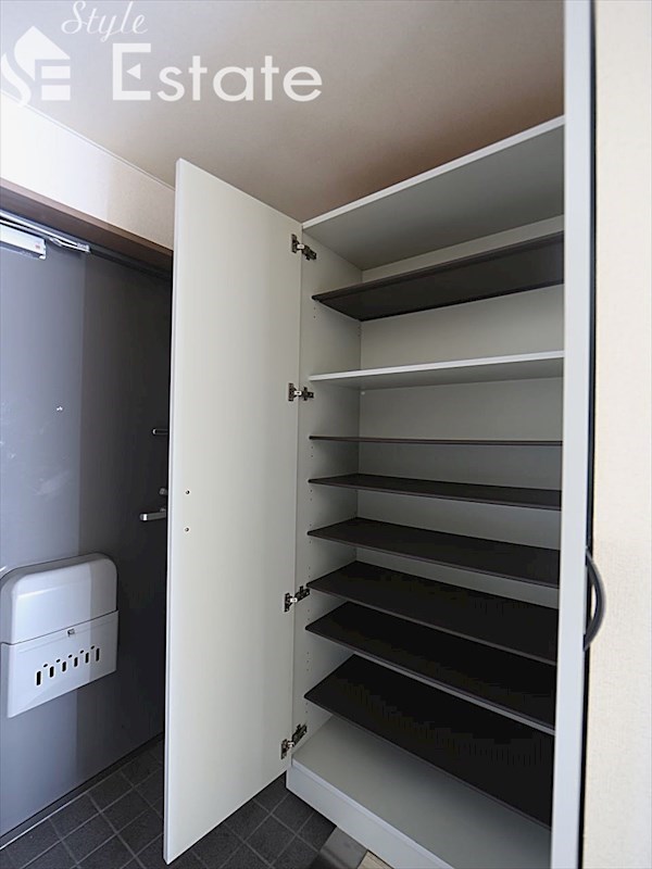 シューズボックス