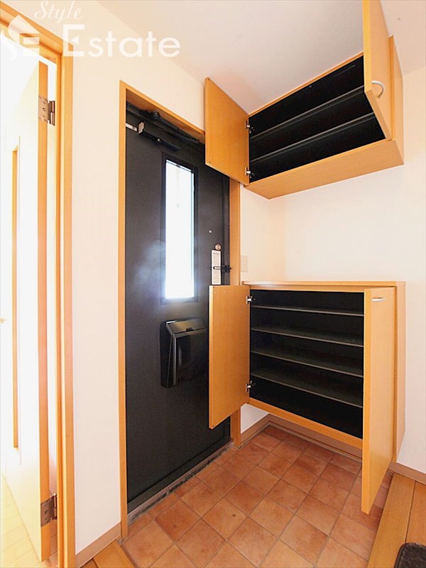 シューズボックス