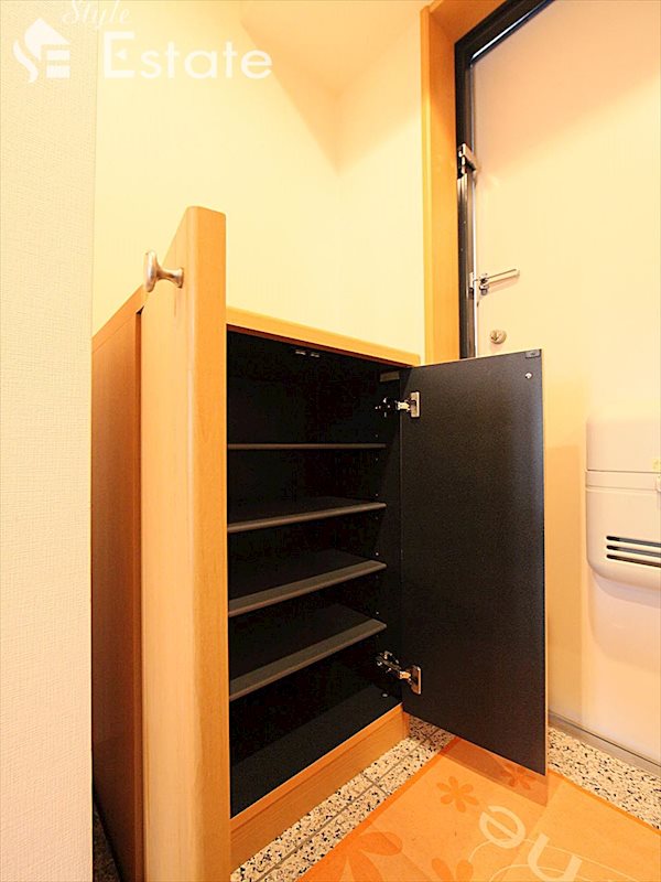 シューズボックス