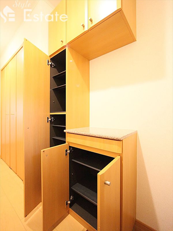 シューズボックス