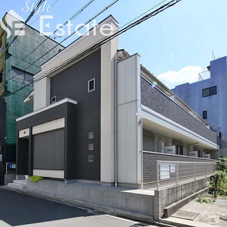 クレフラスト道徳駅前