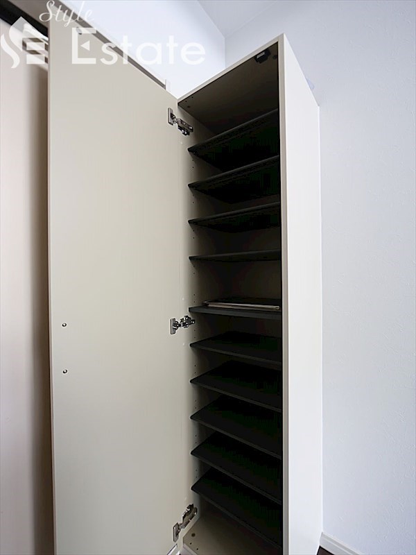 シューズボックス